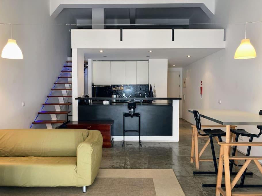 Contemporary Loft In Alcacer Do Sal Apartment Bagian luar foto
